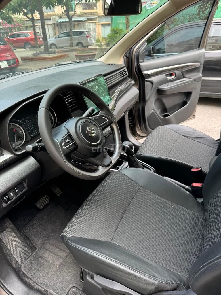 Suzuki XL7 2023 số tự động màu nâu xám. Mua bán Ô tô tại Quận Gò Vấp Tp Hồ Chí Minh được đăng bởi Xuân Trường hình 7