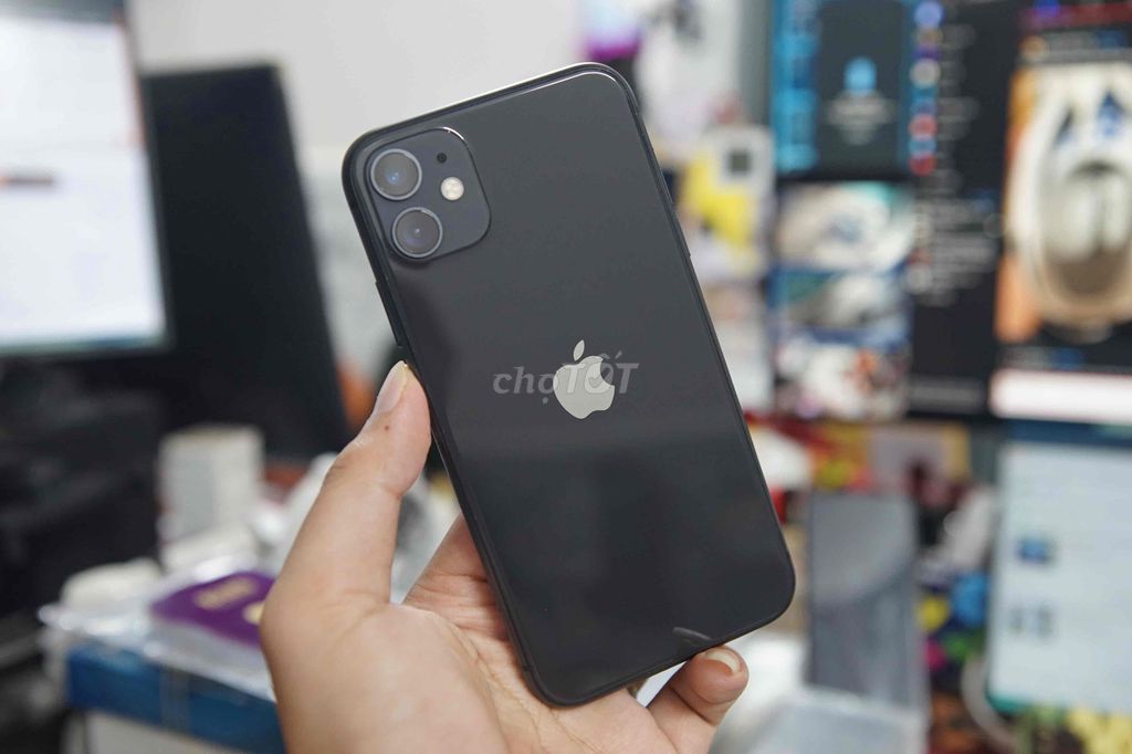 iPhone 11 128GB black - VN/a 2 sim iOS 17.6.1. Mua bán Điện thoại tại Quận 5 Tp Hồ Chí Minh được đăng bởi Lê Trọng Tấn hình 1