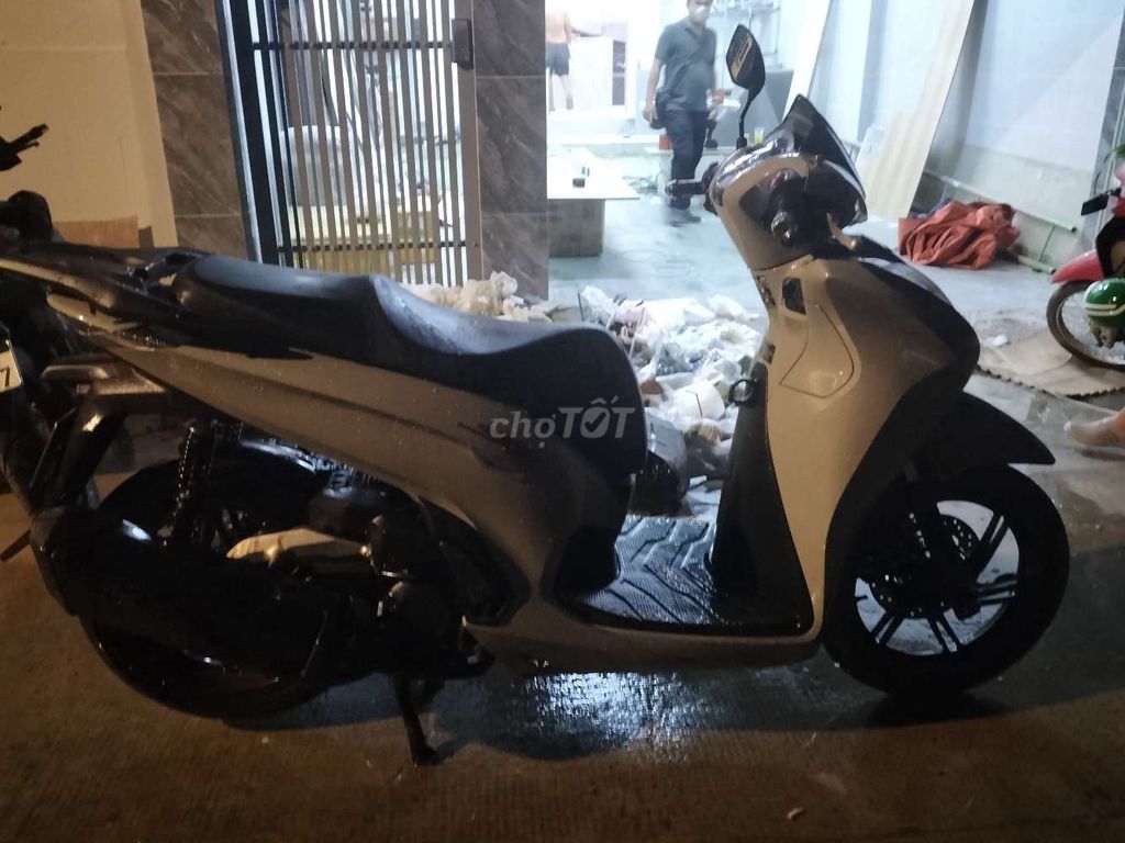 sh 350i odo 1038km năm 2022 xe mới 99%  chính chủ. Mua bán Xe máy tại Huyện Bình Chánh Tp Hồ Chí Minh được đăng bởi Nhan Lam hình 2