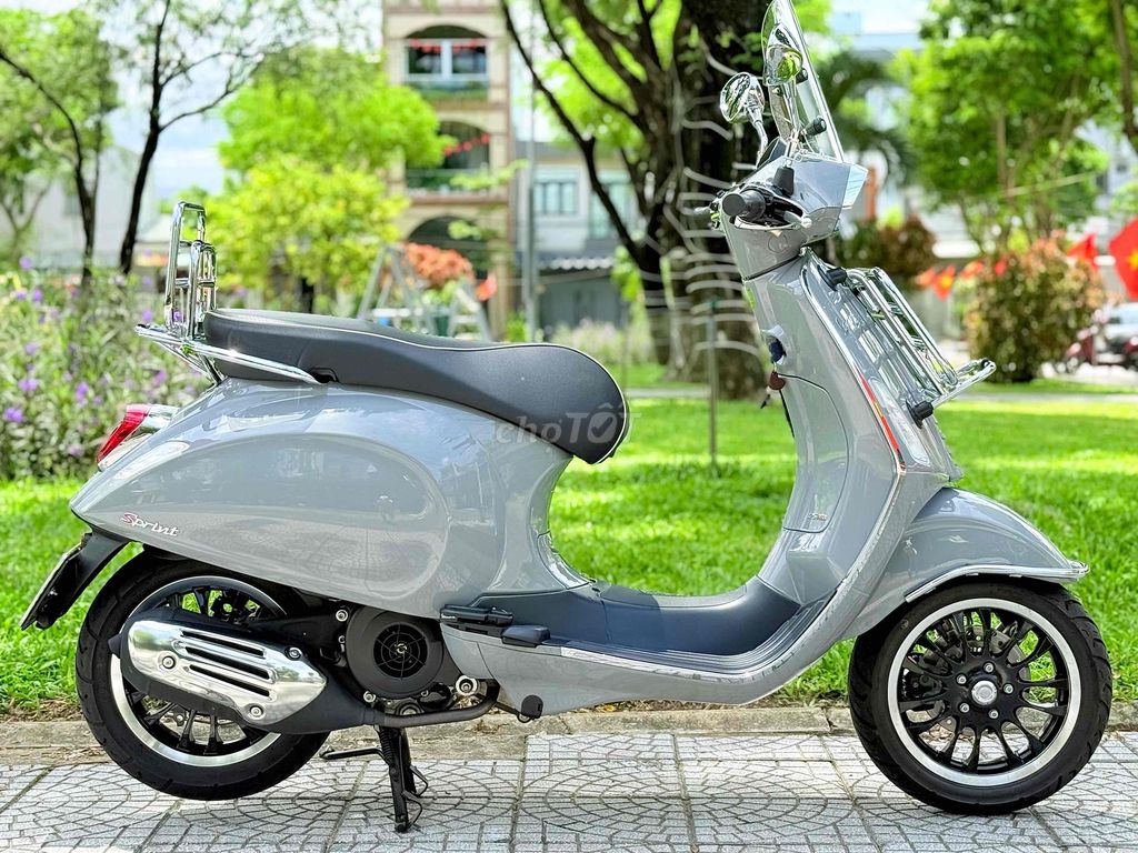Vespa sprint 2024 đi 1 ngàn cây. như xe mới dắt ra. Mua bán Xe máy tại Quận Sơn Trà Đà Nẵng được đăng bởi AN  chuyên mua bán xe máy cũ tại 386 ngô quyền sơn trà đà nẵng  BÁN XE TRẢ GÓP hình 1