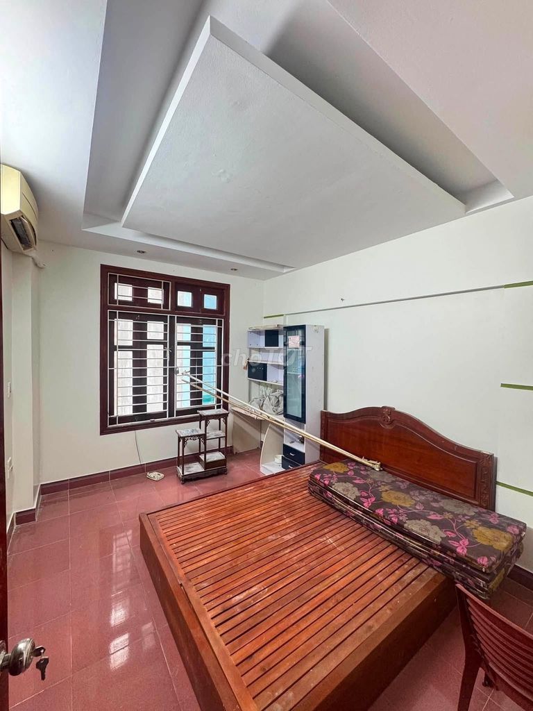 Nhà nguyên căn Xuân La, Tây Hồ, 45m² x 5 tầng, 5PN, 16tr