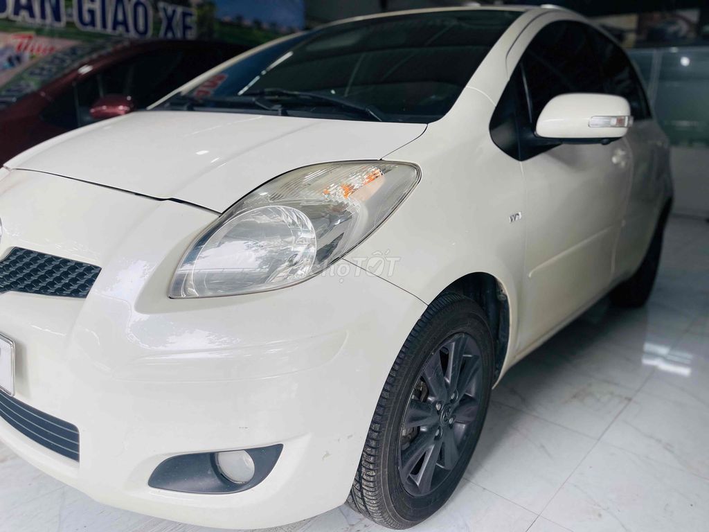 Toyota Yaris 2013 - 60000 km. Mua bán Ô tô tại Quận Hoàng Mai Hà Nội được đăng bởi Phạm quang đồng hình 4