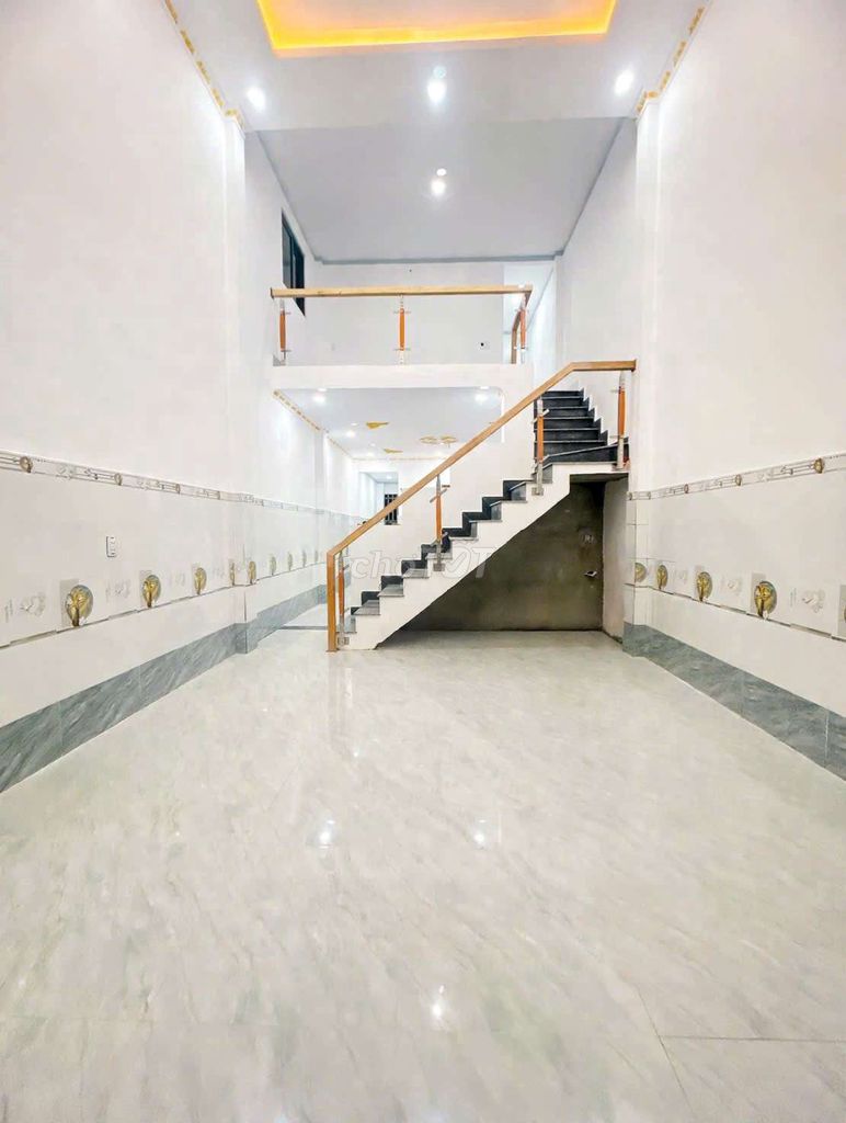 2 nhà 1 sổ đường xe hơi sân xe hơi gần đường Phạm Ngũ Lão 