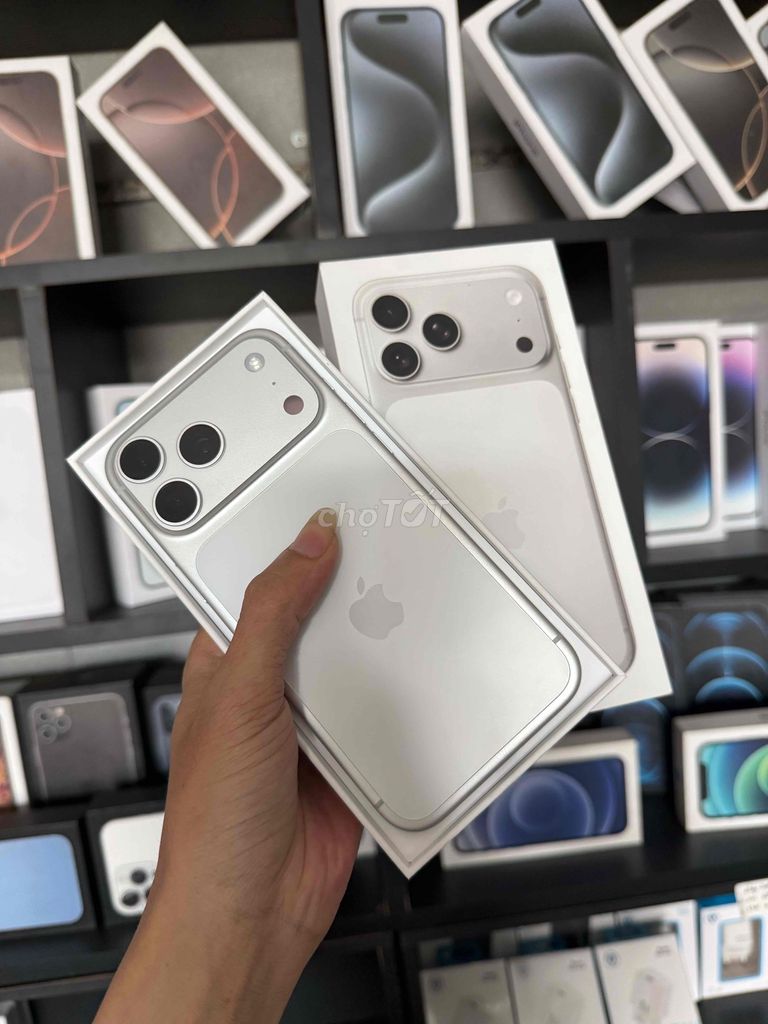 iPhone 17 Pro Max 256GB Bạc 99.99% VN giaoluu. Mua bán Điện thoại tại Thị xã Bến Cát Bình Dương được đăng bởi Devil Nguyễn hình 1