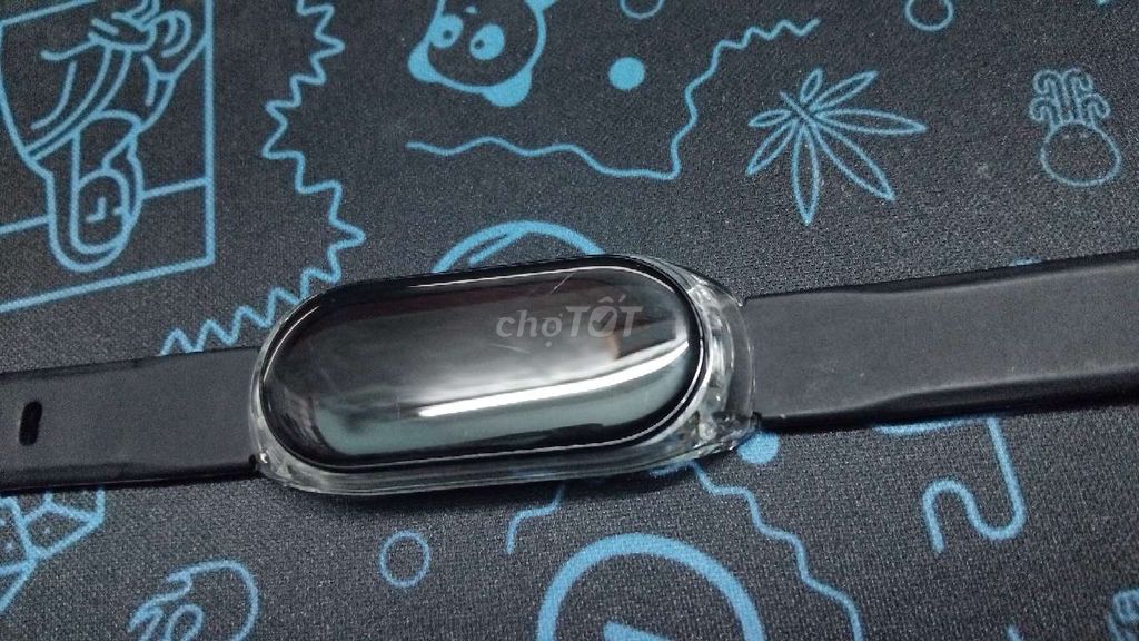 Mình cần ra đi con vòng  đeo tay