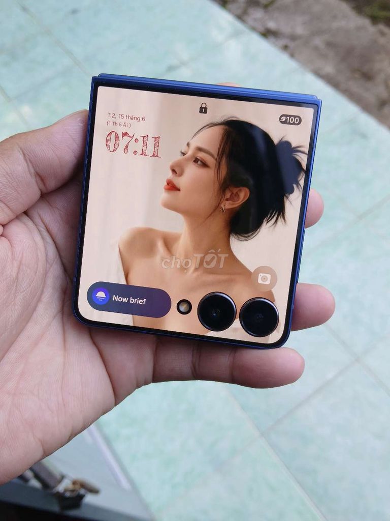 Samsung Galaxy Z Flip7 12GB 256GB Xanh 2 sim. Mua bán Điện thoại tại Thành phố Buôn Ma Thuột Đắk Lắk được đăng bởi Thần Tài 8386 hình 1