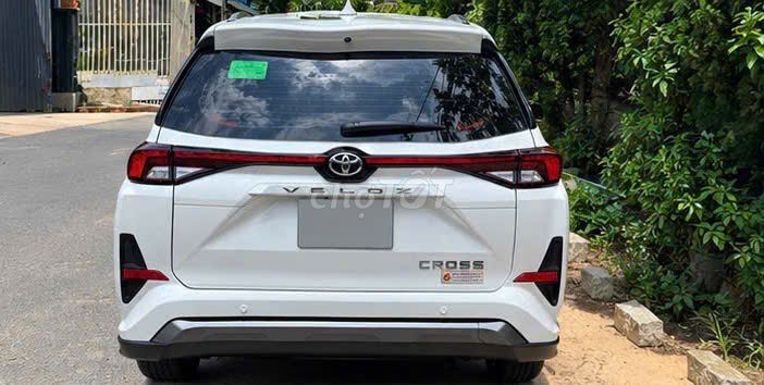 Toyota Veloz Cross 1.5 CVT 2024 Белый 7 мест