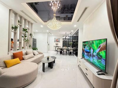 Bán gấp căn góc 3PN view hoa hậu, Vinhomes Central Park