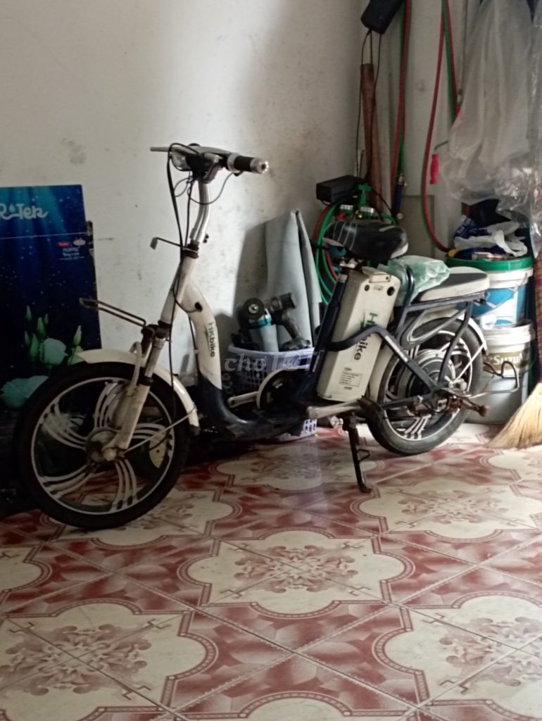 Xe đạp điện HKbike màu Trắng. Mua bán Xe điện tại Quận Hải Châu Đà Nẵng được đăng bởi Đg giao hình 1