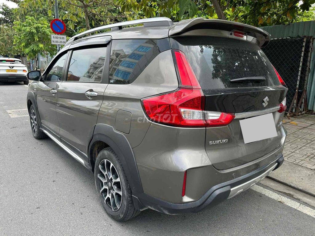 Suzuki XL7 2020 7 мест коричневый