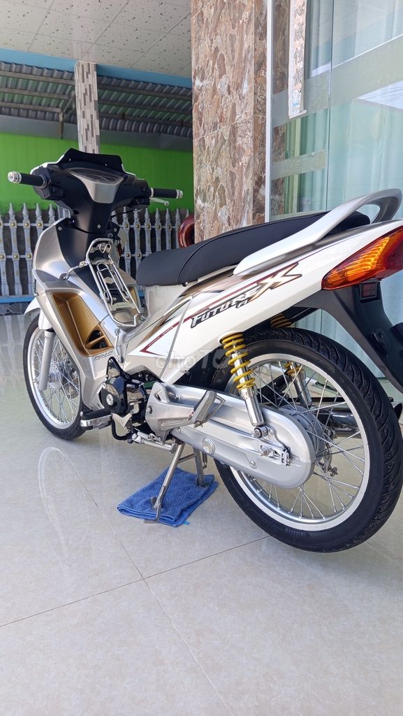 Honda Future X 2011 Trắng bạc. Mua bán Xe máy tại Huyện Vĩnh Lợi Bạc Liêu được đăng bởi Nguyễn Dự hình 3
