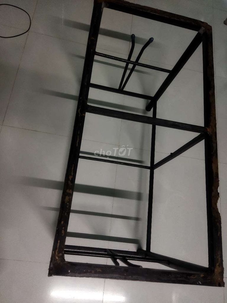 Chân kệ hồ cá kim loại Đen 80x40x60 cm. Mua bán Phụ kiện, Thức ăn, Dịch vụ tại Thành phố Biên Hòa Đồng Nai được đăng bởi lũng Cu hình 1
