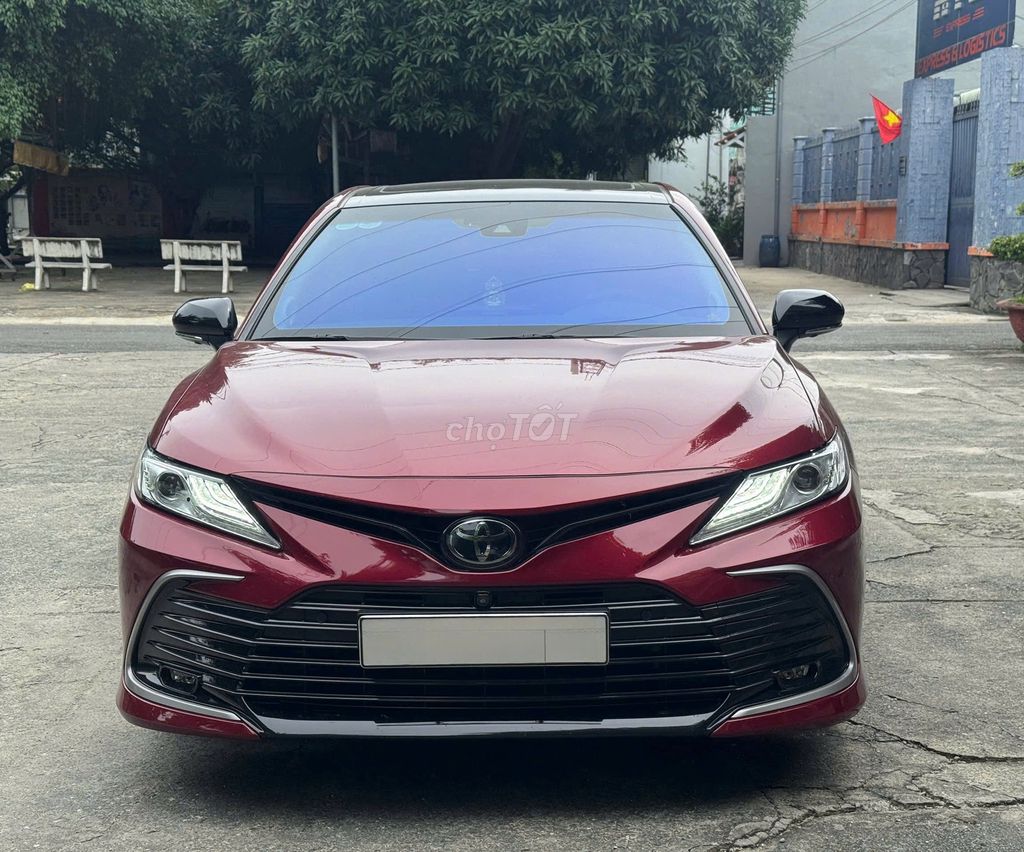 Camry 2022 2.5Q ht ngân hàng 80% toàn quốc. Mua bán Ô tô tại Quận 12 Tp Hồ Chí Minh được đăng bởi NHI Ô TÔ AN SƯƠNG hình 1