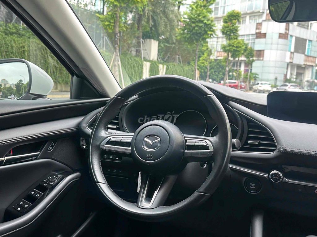 Mazda 3 1.5Luxury sx 2022 siêu đẹp màu trắng. Mua bán Ô tô tại Quận Cầu Giấy Hà Nội được đăng bởi Cao Quý hình 11