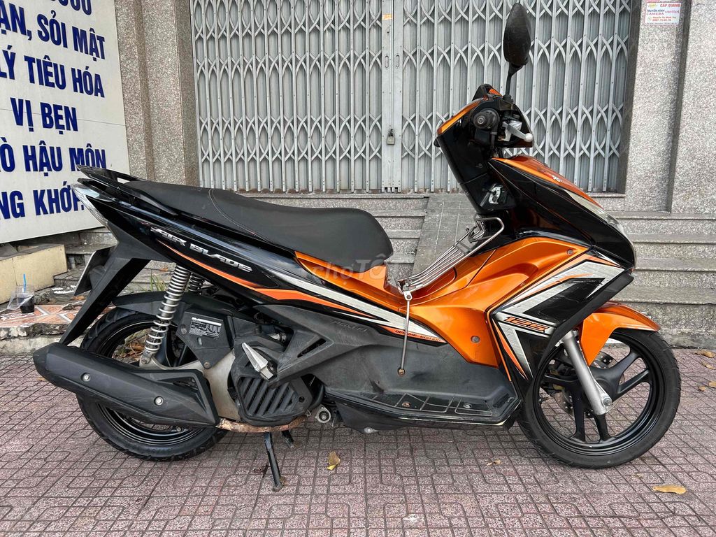 Honda AB 125fi máy zin êm chính chủ. Mua bán Xe máy tại Thành phố Mỹ Tho Tiền Giang được đăng bởi Trân Phong hình 9