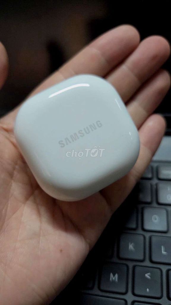 Tai nghe Samsung Buds FE Trắng. Mua bán Tivi, Âm thanh tại Thành phố Thủ Đức Tp Hồ Chí Minh được đăng bởi Tuan Nguyen Luong hình 1
