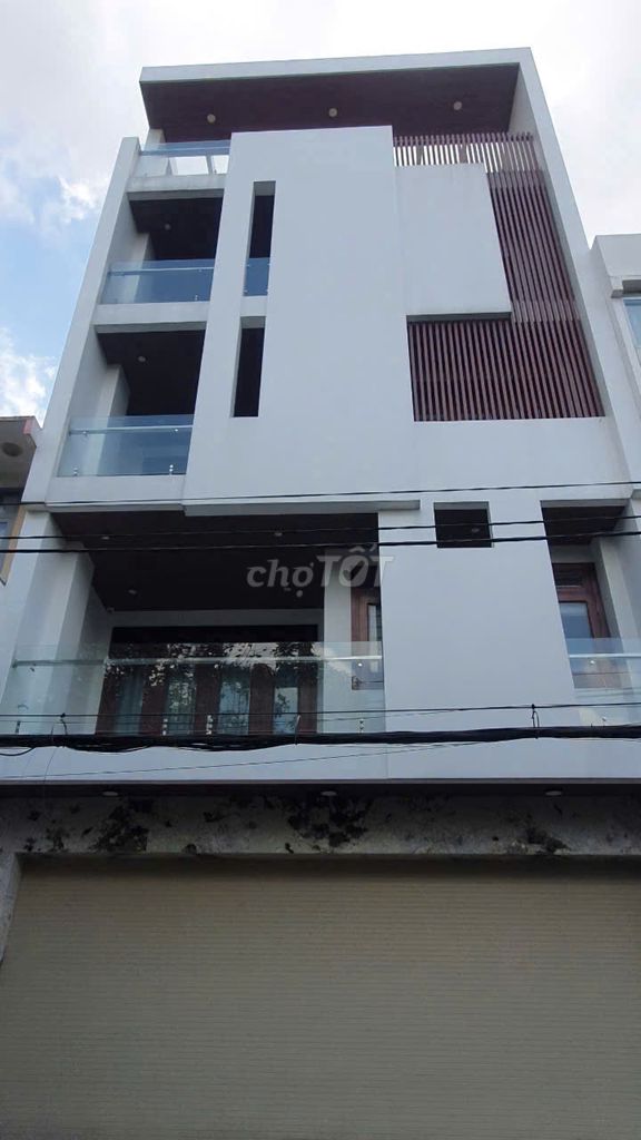 Cần cho thuê nhà ngang 6m HXH 449/6A Sư Vạn Hạnh P.12 Q.10