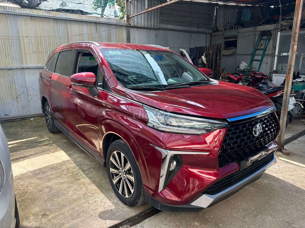 Toyota Veloz 2023 màu Đỏ. Mua bán Ô tô tại Quận Gò Vấp Tp Hồ Chí Minh được đăng bởi Cường Lã Auto hình 1