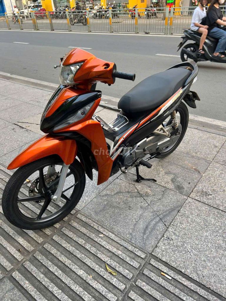 Honda wave RSX Fi 2017 mới 90% biển số 68. Mua bán Xe máy tại Quận Tân Phú Tp Hồ Chí Minh được đăng bởi Tuanduy hình 1