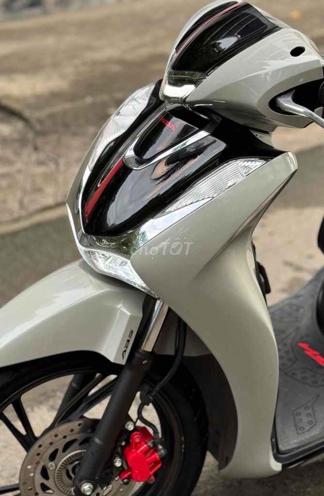 Honda SH 160i ABS 2024 Xám xi măng. Mua bán Xe máy tại Quận Gò Vấp Tp Hồ Chí Minh được đăng bởi CHXM 86 chuyên bán xe trả góp hình 5