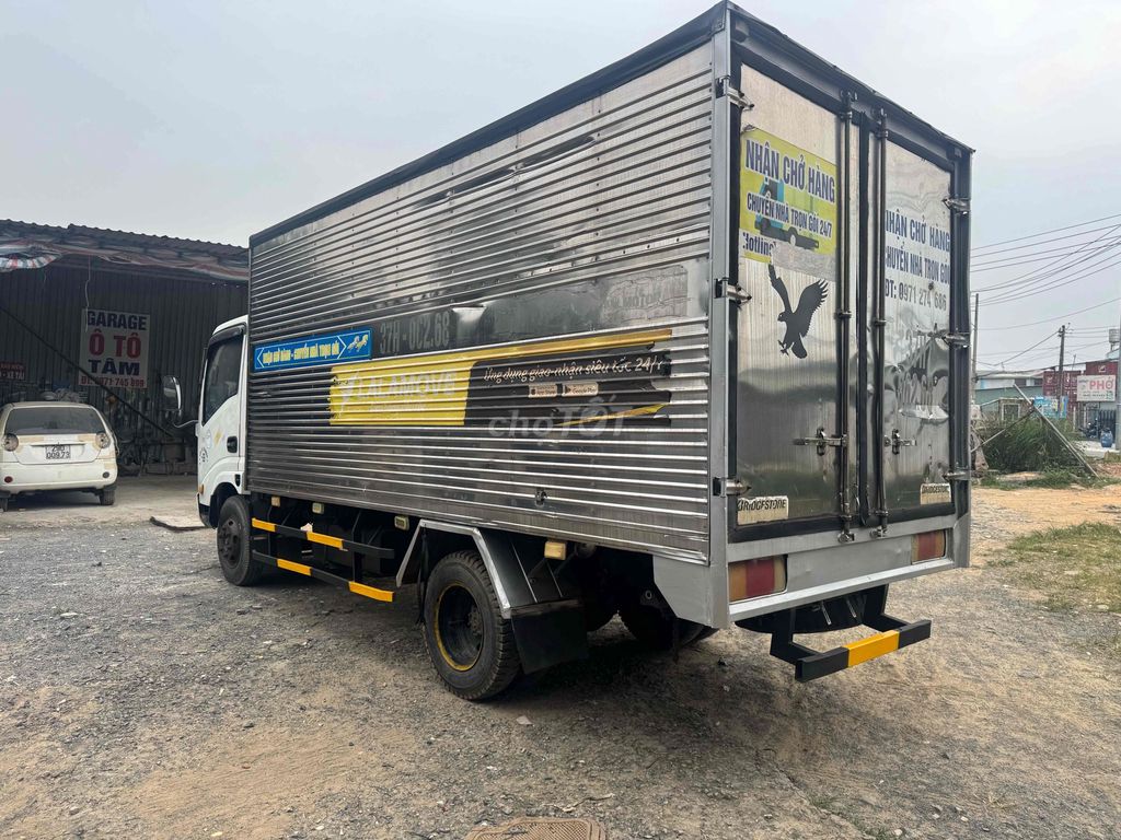 veam 1.9 Tấn đời 2015 Thùng kín 4m3 xe có máy lanh. Mua bán Xe tải, xe ben tại   được đăng bởi Mr Công xe tải cũ hình 3