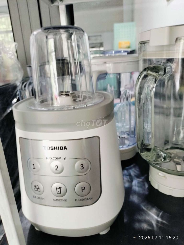 Máy xay sinh tố Toshiba 700W Trắng. Mua bán Bếp, lò, đồ điện nhà bếp tại Quận Cẩm Lệ Đà Nẵng được đăng bởi Điện Máy Thái Hiền hình 1