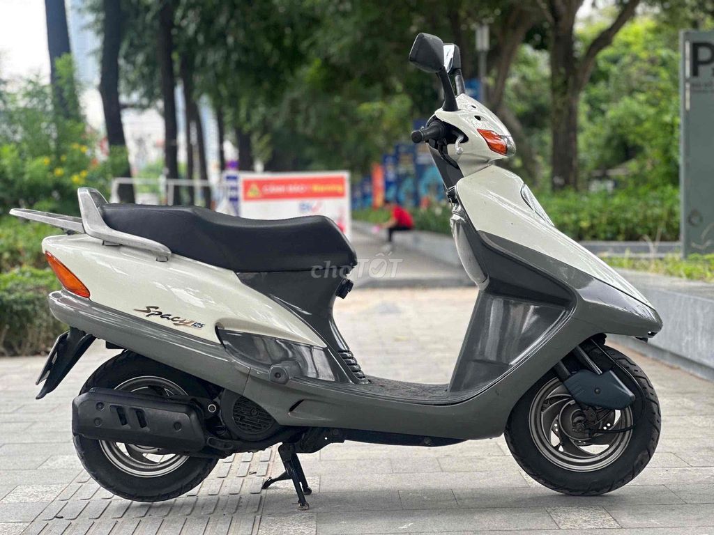 Honda Spacy 2000 бело-серая