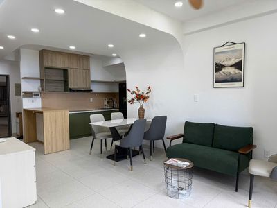 Cho thuê Saigon south residence 2pn 2wc đủ nội thất 14 triêu