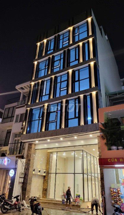 Cho thuê văn phòng Trần Khắc Chân Quận 1 diện tích 90m2