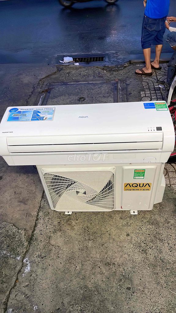 Bán may lạnh AQUA2hp inverter nguyên zin NEW 90 %