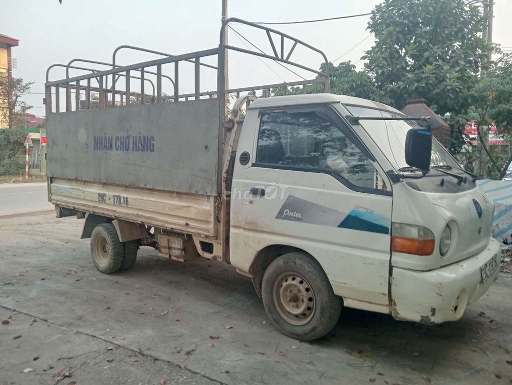 Hyundai Porter 2000 1 tấn. Mua bán Xe tải, xe ben tại Huyện Chương Mỹ Hà Nội được đăng bởi Nguyễn Hữu tư  hình 1