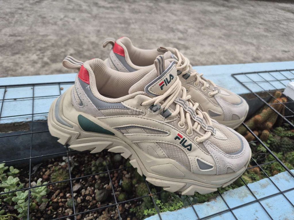 Giày sneaker Fila Interation Light Unisex US 5.5. Mua bán Giày dép tại Thành phố Thủ Đức Tp Hồ Chí Minh được đăng bởi Linh Linh hình 1