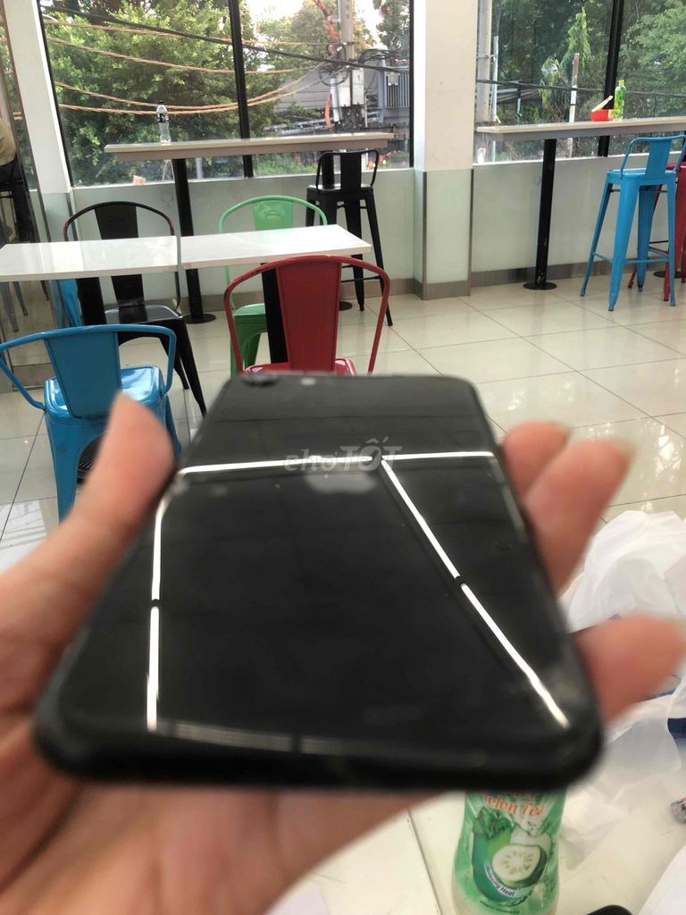 bán xác iPhone SE 2022 Đen. Mua bán Điện thoại tại Quận Tân Phú Tp Hồ Chí Minh được đăng bởi Quang Trần hình 1