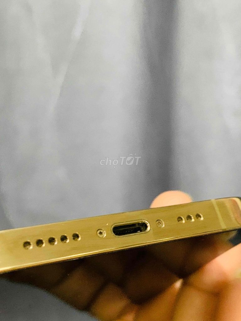 iphone 12 pro  256gb quốc tế zin áp ốc đẹp 99%. Mua bán Điện thoại tại Quận Ninh Kiều Cần Thơ được đăng bởi shop một chín tám tám hình 2
