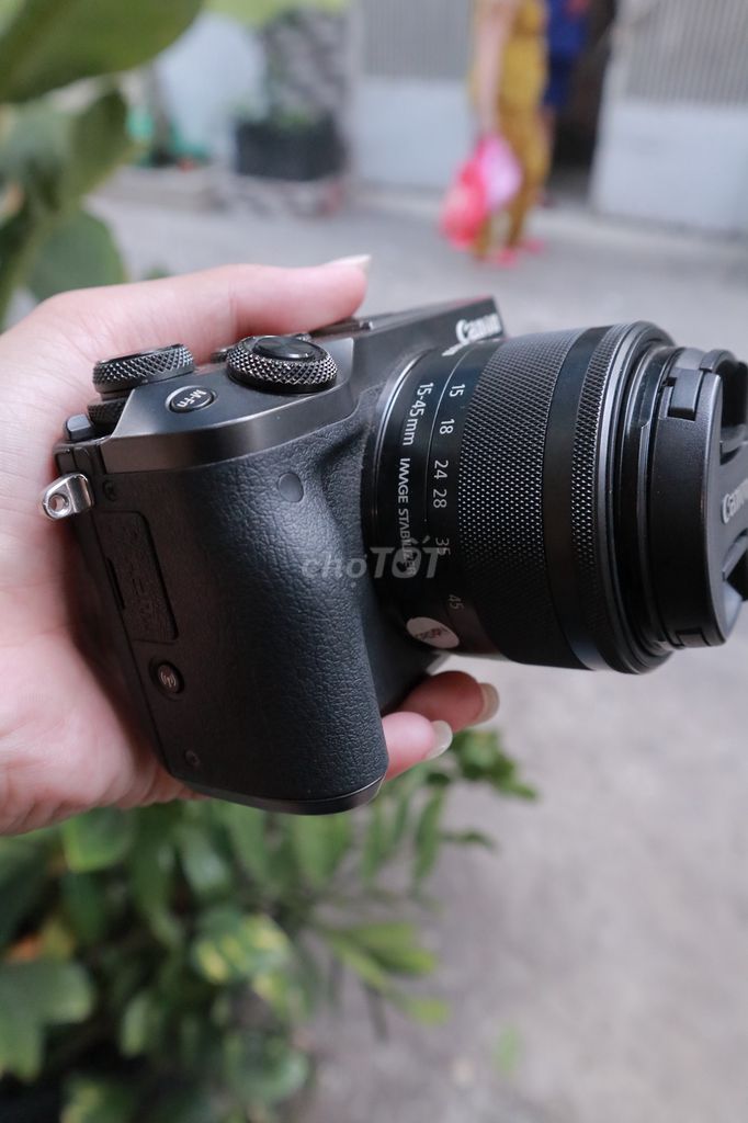 Máy ảnh Canon M6 Đen Likenew. Mua bán Máy ảnh, Máy quay tại Quận Bình Tân Tp Hồ Chí Minh được đăng bởi Dân Nguyễn hình 1