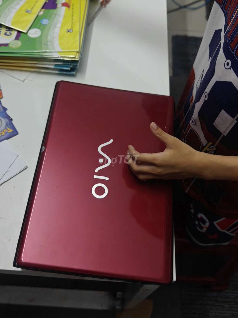 Laptop Sony Vaio Đỏ. Mua bán Laptop tại Huyện Hòa Vang Đà Nẵng được đăng bởi Hiếu Nguyễn hình 1