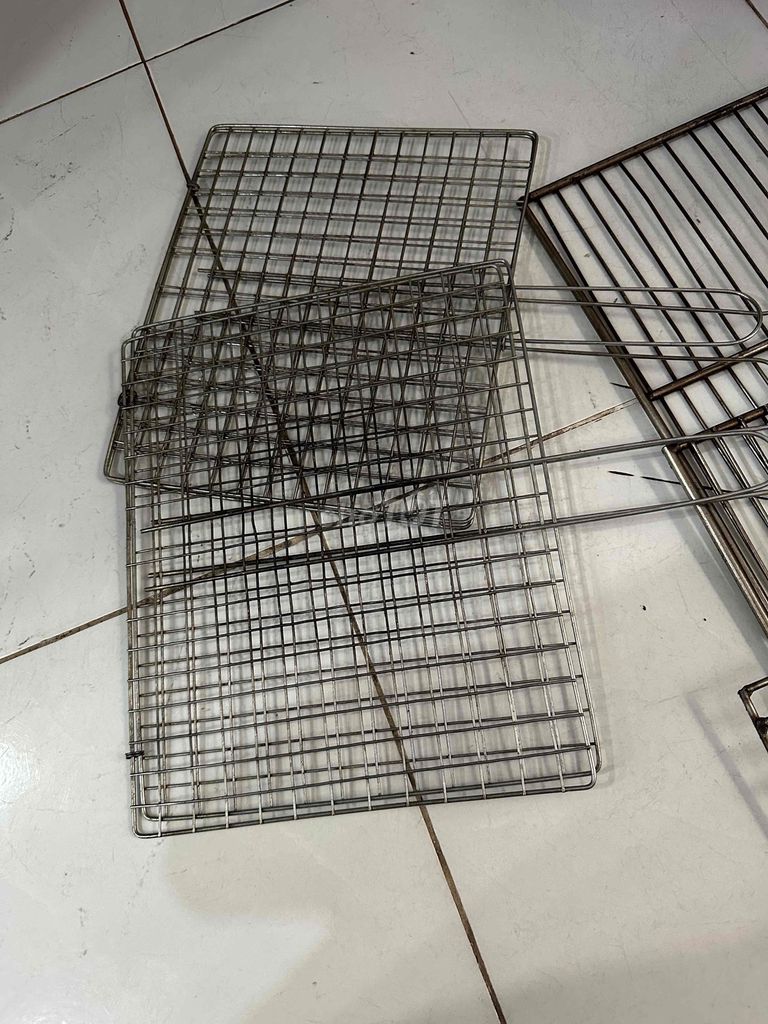 Thanh  lý bếp nướng than inox kèm 3 vỉ nướng inox