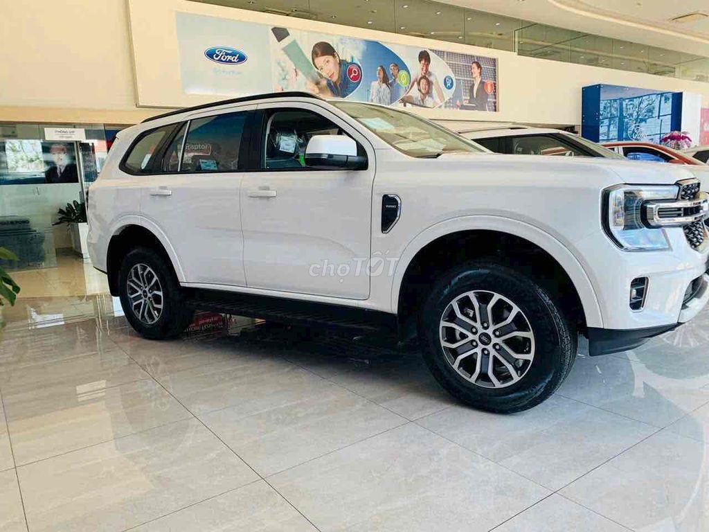 2025 Everest AB Trắng xe sẵn Bank 80%, lãi 7,5%. Mua bán Ô tô tại Thành phố Thủ Đức Tp Hồ Chí Minh được đăng bởi FORD THỦ ĐỨC TRẦN THẮNG  hình 11