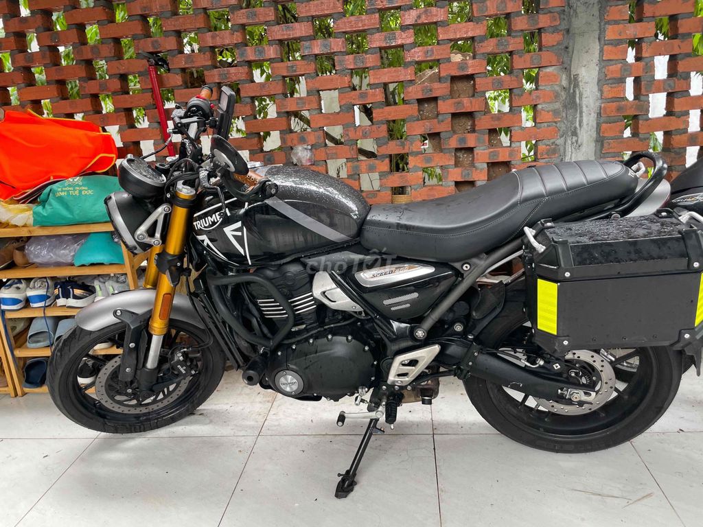 Triumph Speed 400 Черный 4000 км