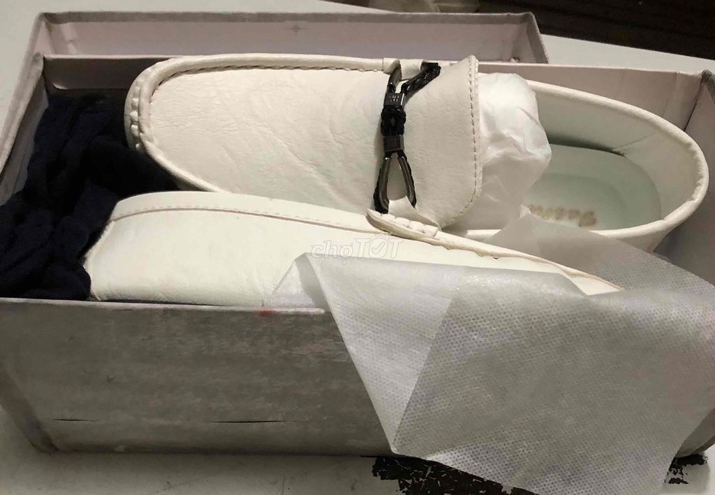 Giày lười nam Trắng size 38-40. Mua bán Giày dép tại Quận Hoàng Mai Hà Nội được đăng bởi Nguyễn Thị Phượng hình 1