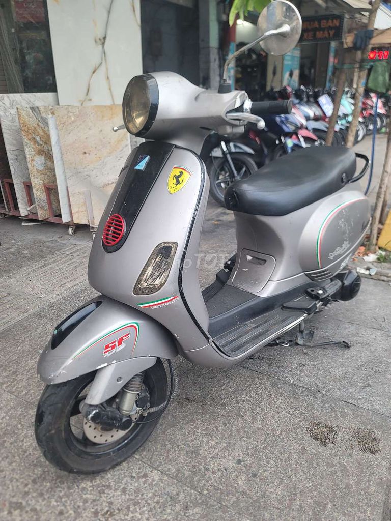 Vespa 2012.ie.. Máy êm. Nguyên zin.TP chính chủ