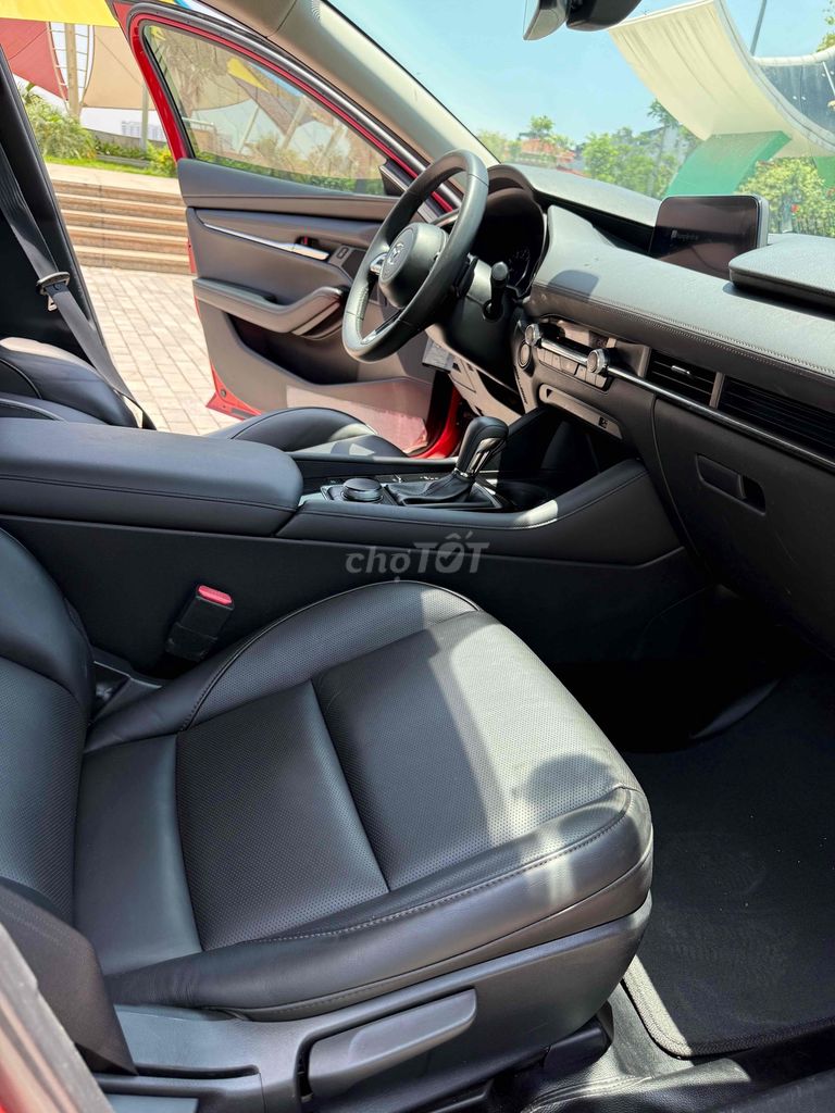 Mazda 3 2022 1.5L Luxury - 80 km. Mua bán Ô tô tại Quận Long Biên Hà Nội được đăng bởi Le hao hình 8