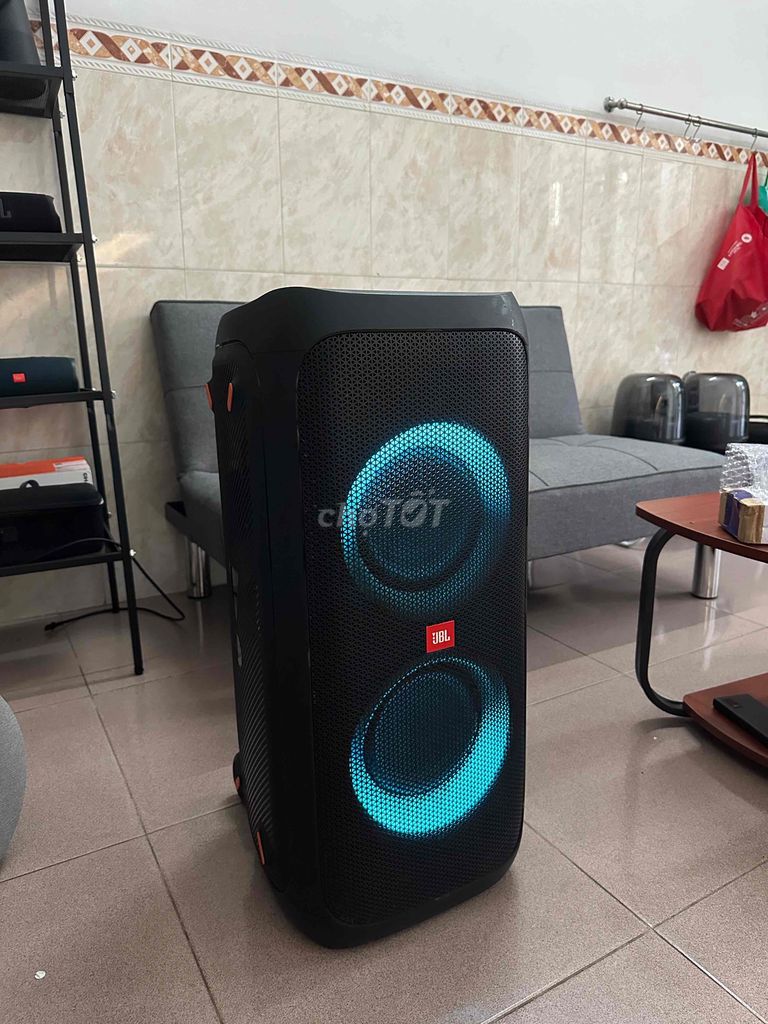LOA JBL PARTYBOX 310. Mua bán Tivi, Âm thanh tại Thành phố Nha Trang Khánh Hòa được đăng bởi Minhh Nhi hình 1