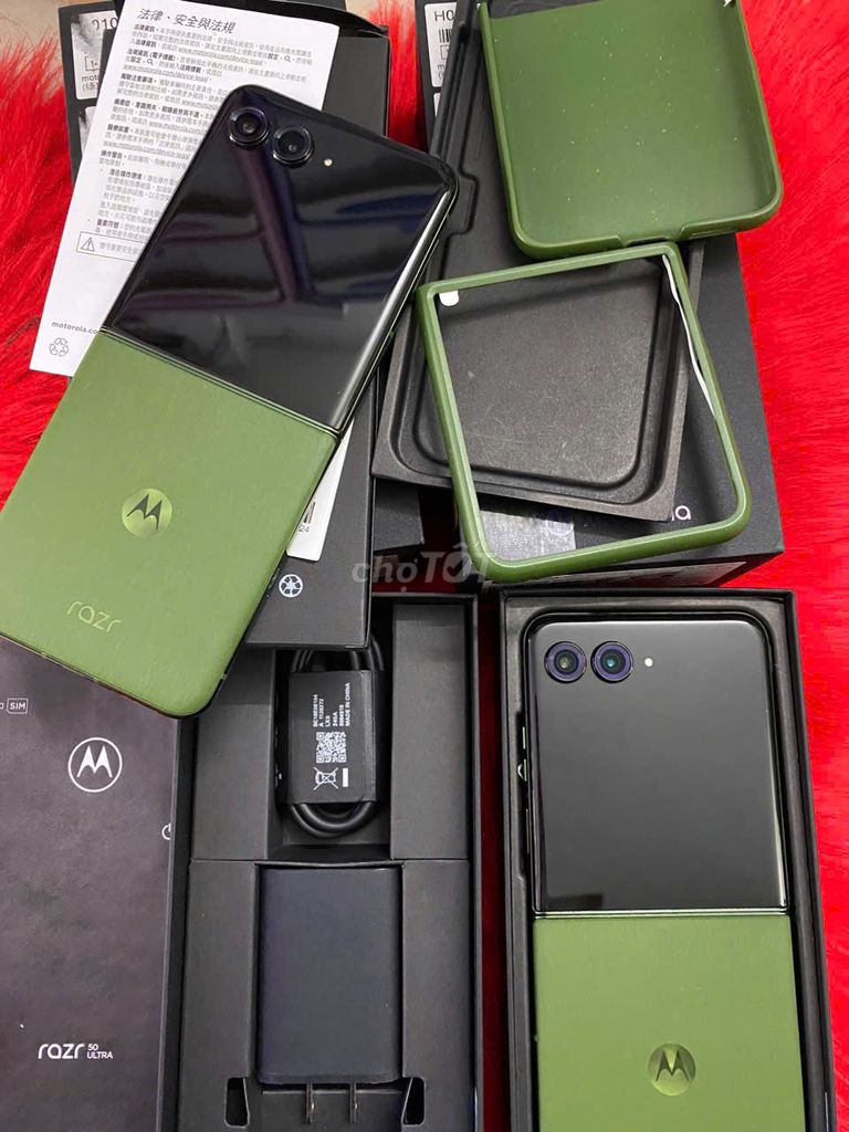 Motorola Razr 50 Ultra QUỐC TẾ 12/512G NEW FULLBOX. Mua bán Điện thoại tại Quận Tân Bình Tp Hồ Chí Minh được đăng bởi LUCKY PHONE VN hình 1