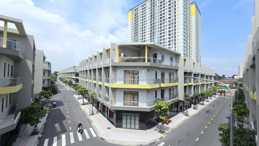 🔥 BÁN NHÀ PHỐ BCONS UNI VALLEY NGAY LÀNG ĐẠI HỌC 🏡