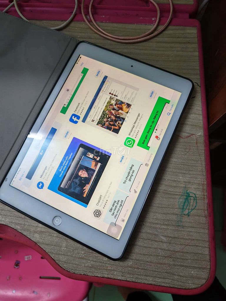 Apple iPad Air iCloud ẩn, lỏng chuôi sạc. Mua bán Máy tính bảng tại Quận Bình Tân Tp Hồ Chí Minh được đăng bởi Nghia hình 1