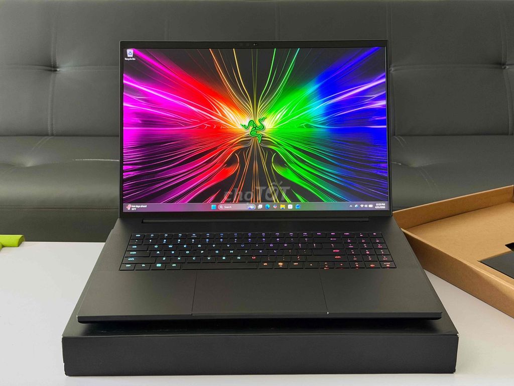 Razer Blade 18 2025 Ultra 9 275HX RTX5080 4K 240Hz. Mua bán Laptop tại Quận 10 Tp Hồ Chí Minh được đăng bởi Trung Trương hình 1