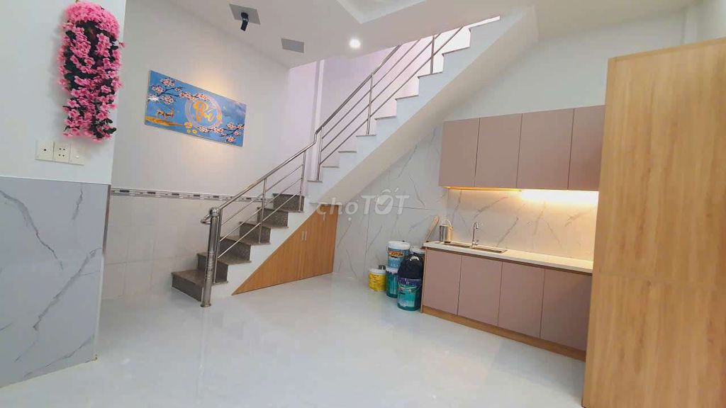 Ngày đúc Thật Sàn BTCT, Ngay Chợ Hiệp Thành Quận 12