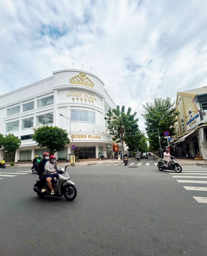 Giá Siêu VIP 36.5Tr/m2 - Trung tâm mặt tiền - Quận 5
