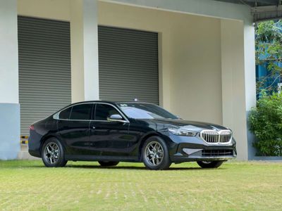 BMW 520i All New siêu lướt 300km như xe thùng